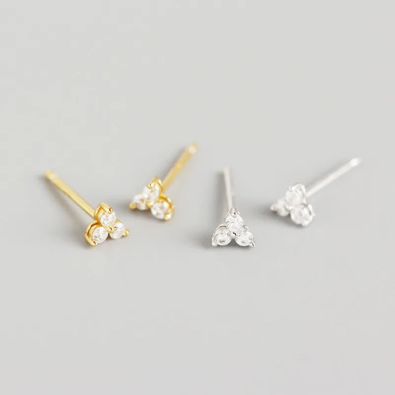 Flower Single Motive 3 Leaf Stud Earrings