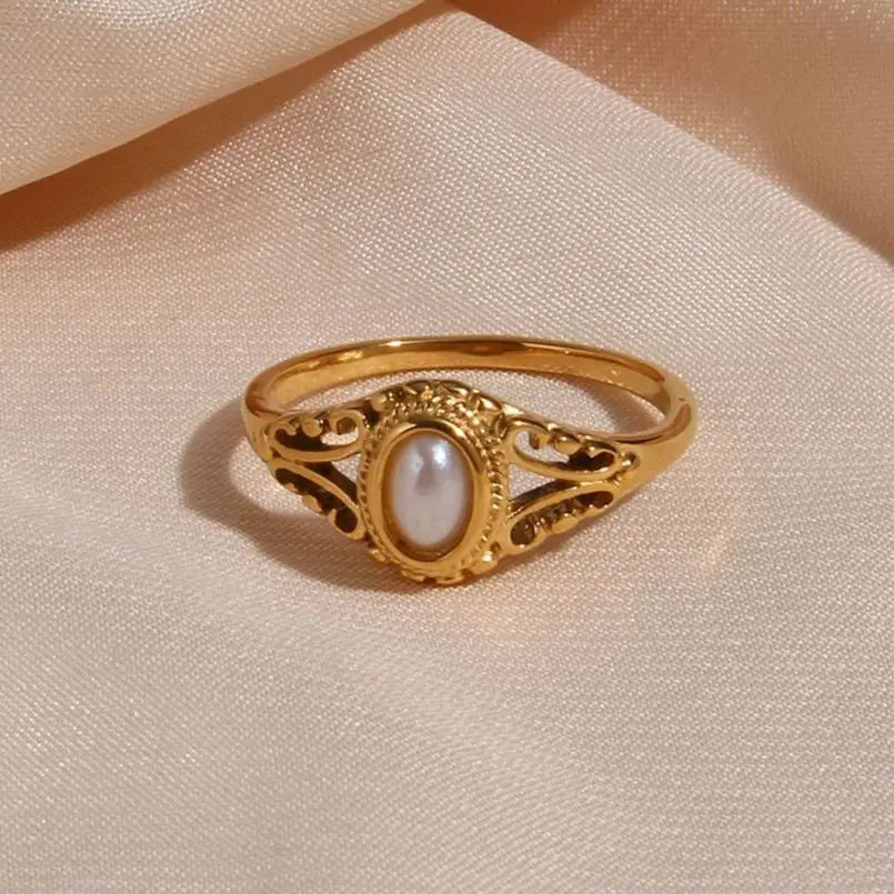 Pearl Single Ring