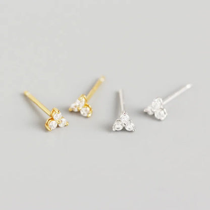 Flower Single Motive 3 Leaf Stud Earrings
