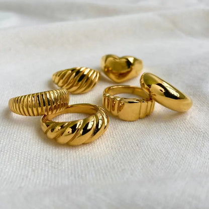Croissant Large Ring